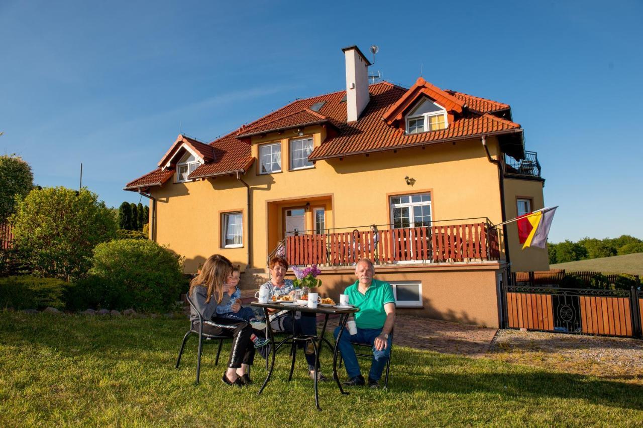 Agroturystyka Pod Ptasią Górą Golubie Exterior foto