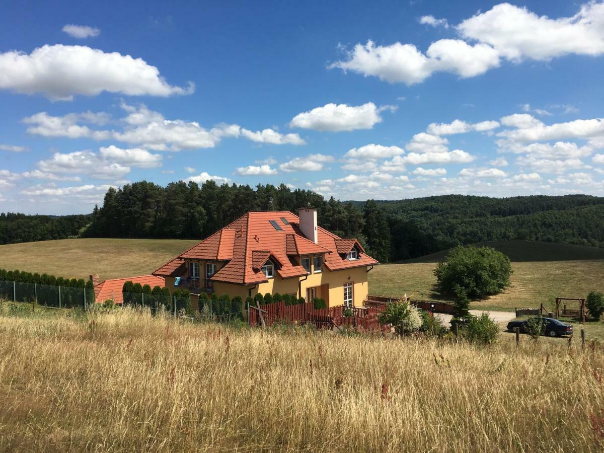 Agroturystyka Pod Ptasią Górą Golubie Exterior foto
