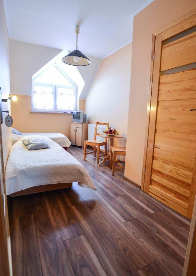 Agroturystyka Pod Ptasią Górą Golubie Exterior foto